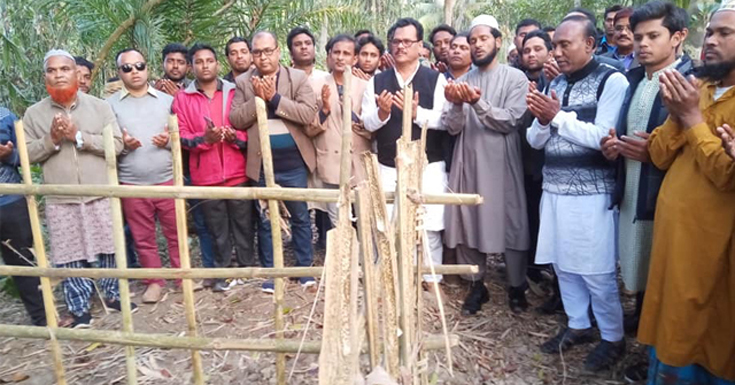 তালায় প্রয়াত বিএনপি নেতাদের কবর জিয়ারত করলেন সাবেক এমপি হাবিব