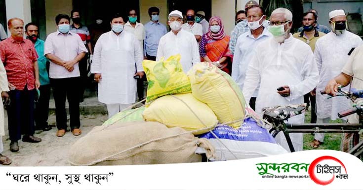 কর্মহীনদের পাশে দাঁড়িয়ে দৃষ্টান্ত রাখছেন ‘গাজী আব্দুল হাদী ফাউন্ডেশন’