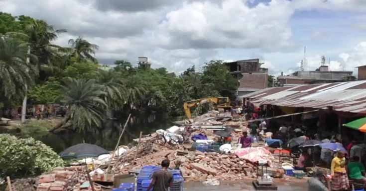 আবারও শুরু হয়েছে সাতক্ষীরার অবৈধ স্থাপনা উচ্ছেদ অভিযান