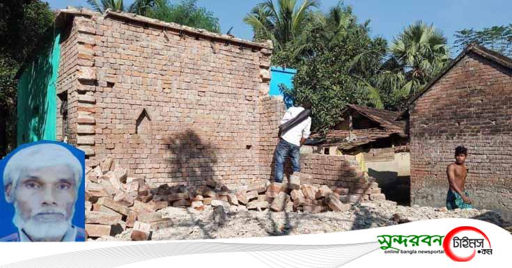 তালায় প্রতিবন্ধী পরিবারের বসতবাড়ি ভাংচুর, হুমকি