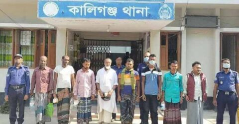 কালিগঞ্জে ওয়ারেন্টভুক্ত ১৪ জনকে আটক করেছে পুলিশ