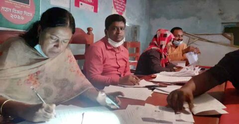 পাটকেলঘাটার খলিষখালীতে প্রকাশ্যে মাতৃত্বকালীন ভাতার তালিকা প্রনয়ন