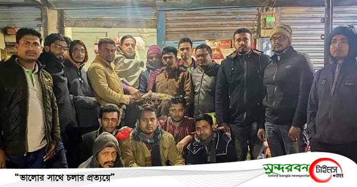 পাটকেলঘাটায় সাংবাদিক রহমান আজিজকে বন্ধু মহলের শুভেচ্ছা