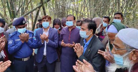 তালার মাগুরায় শায়িত ৪ শহীদ মুক্তিযোদ্ধার কবর জিয়ারত