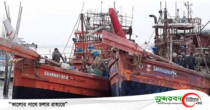 বাংলাদেশ জলসীমায় আটক ২৮ ভারতীয় জেলেকে বাগেরহাট জেল হাজতে প্রেরণ