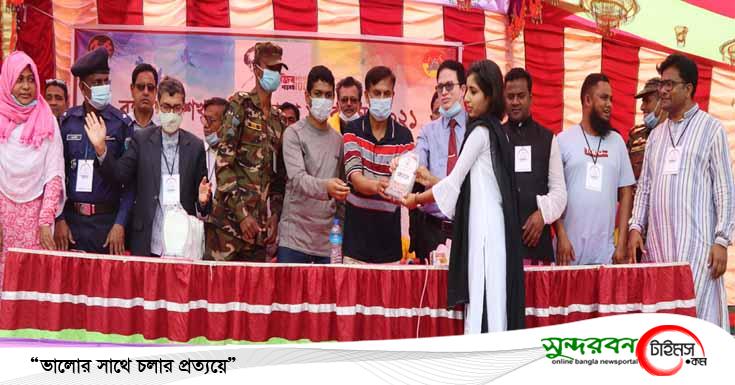 তালায় “বঙ্গবন্ধু শেখ মুজিব ঢাকা ম্যারাথন-২০২১” এর উদ্বোধন