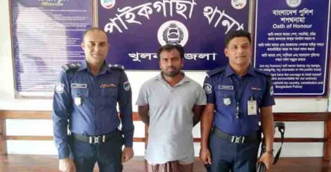 পাইকগাছায় মোবাইল ফোনে আপত্তিকর ছবি ধারণ করে ধর্ষণ, ধর্ষক দেবর আটক