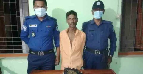 তালায় ৫শ গ্রাম গাঁজা সহ ব্যবসায়ী আটক