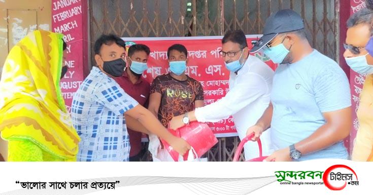 পাইকগাছায় নিম্ন আয়ের মানুষের জন্য চালু হলো বিশেষ OMS কর্মসূচি