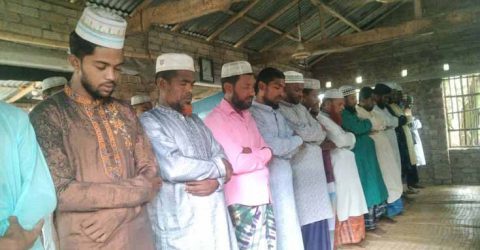 সৌদি আরবের সাথে মিল রেখে সাতক্ষীরায় ২০ গ্রামের মানুষের ঈদুল আজহা উদযাপন